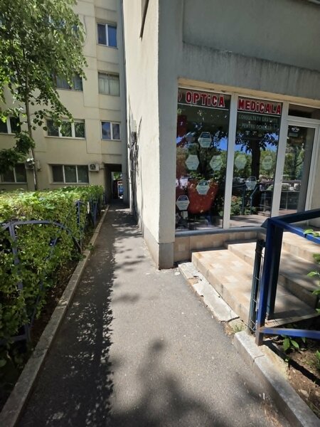 Alexandru Obregia, apartament 3 camere cu destinatie  spatiu comercial.