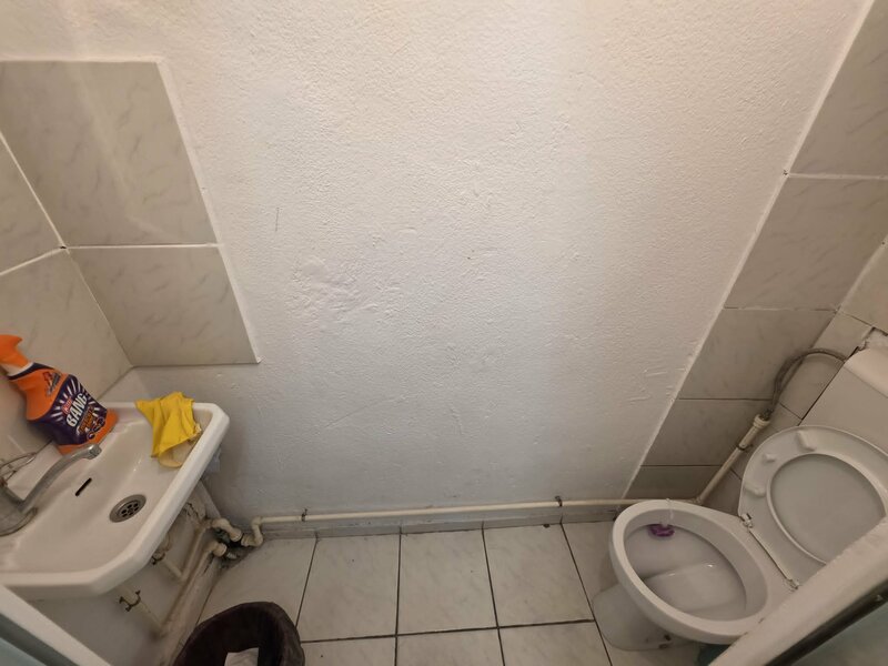Alexandru Obregia, apartament 3 camere cu destinatie  spatiu comercial.